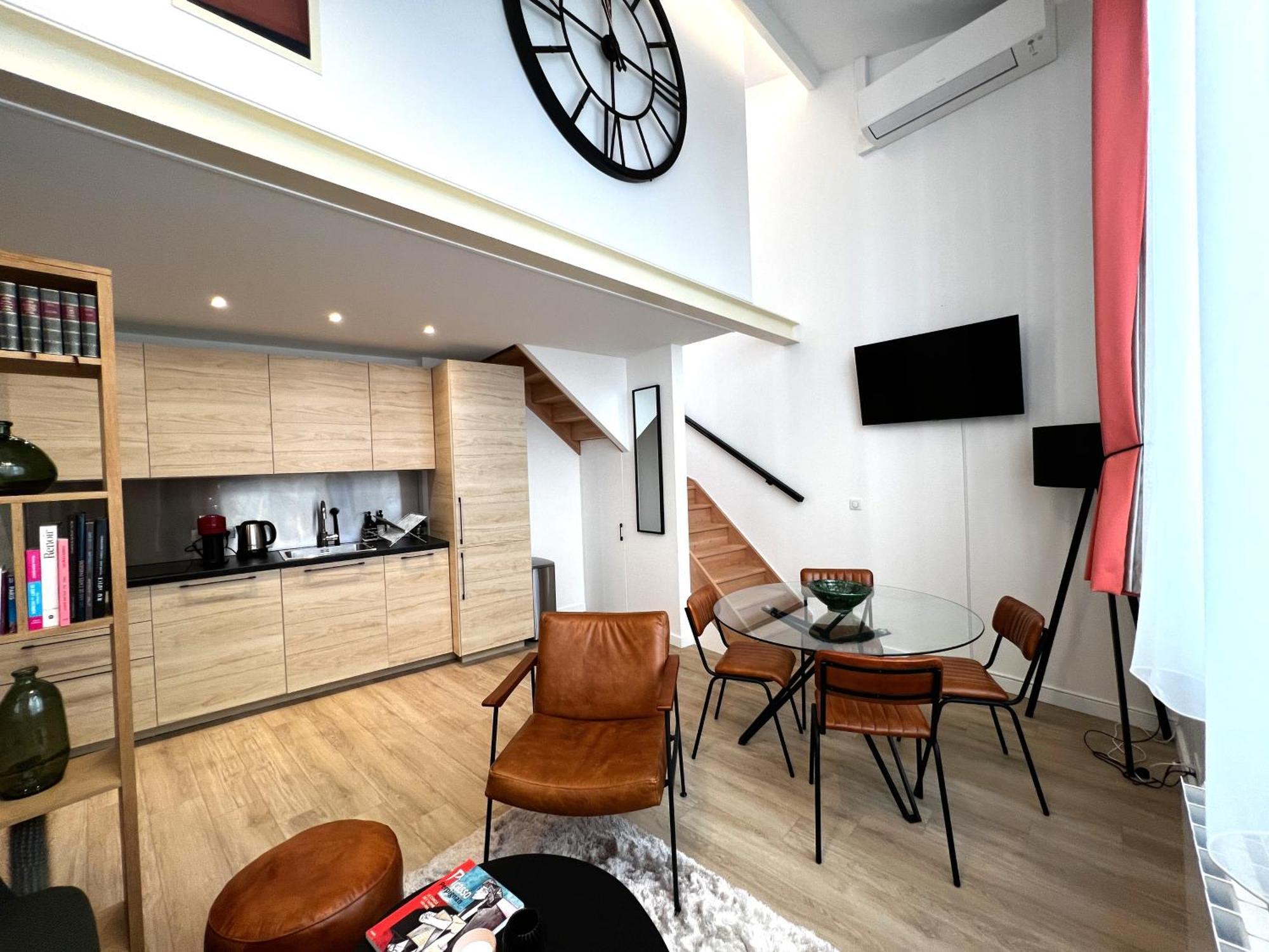 Apollinaire - Luxury Loft - Heart Of Montparnasse Apartment ปารีส ภายนอก รูปภาพ